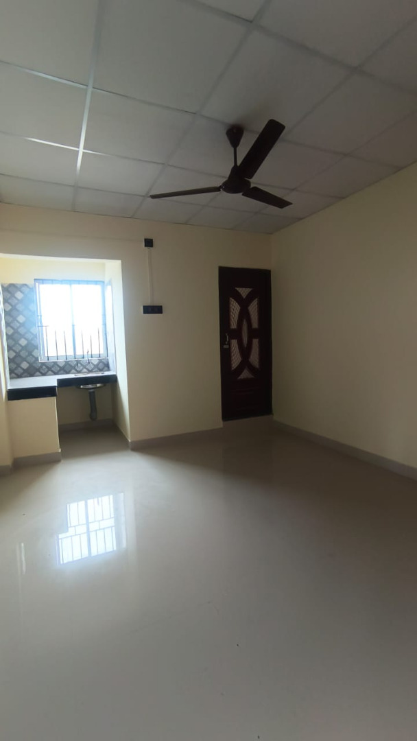 Unfurnished 1bhk in Tribeni Path, Six Mile, Guwahati, Assam, India for Rent
